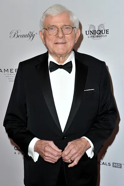 Phil-Donahue_celebrity-deaths.jpg